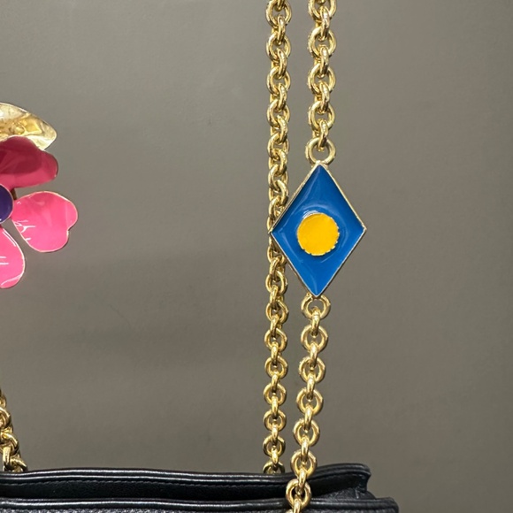 Vintage VERSACE SS/1991 bag with enamel flower chain - Picture 4 of 4